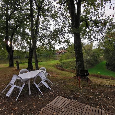 Camping De La Chagnee Saint-Aubin-le-Cloud Szoba fotó