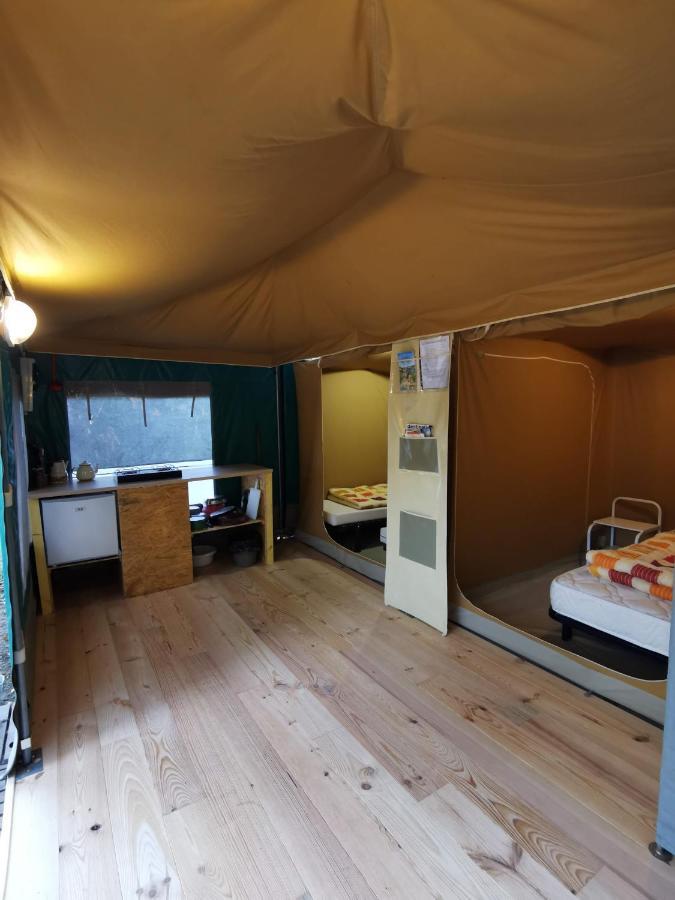 Camping De La Chagnee Saint-Aubin-le-Cloud Kültér fotó