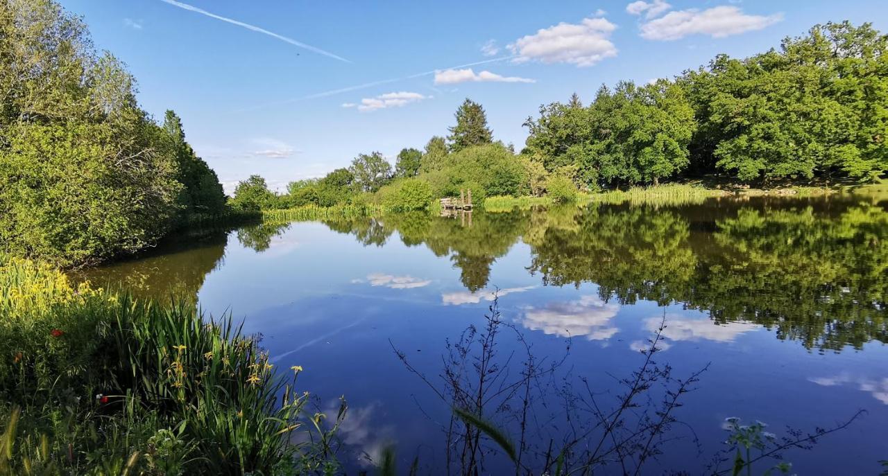Camping De La Chagnee Saint-Aubin-le-Cloud Kültér fotó