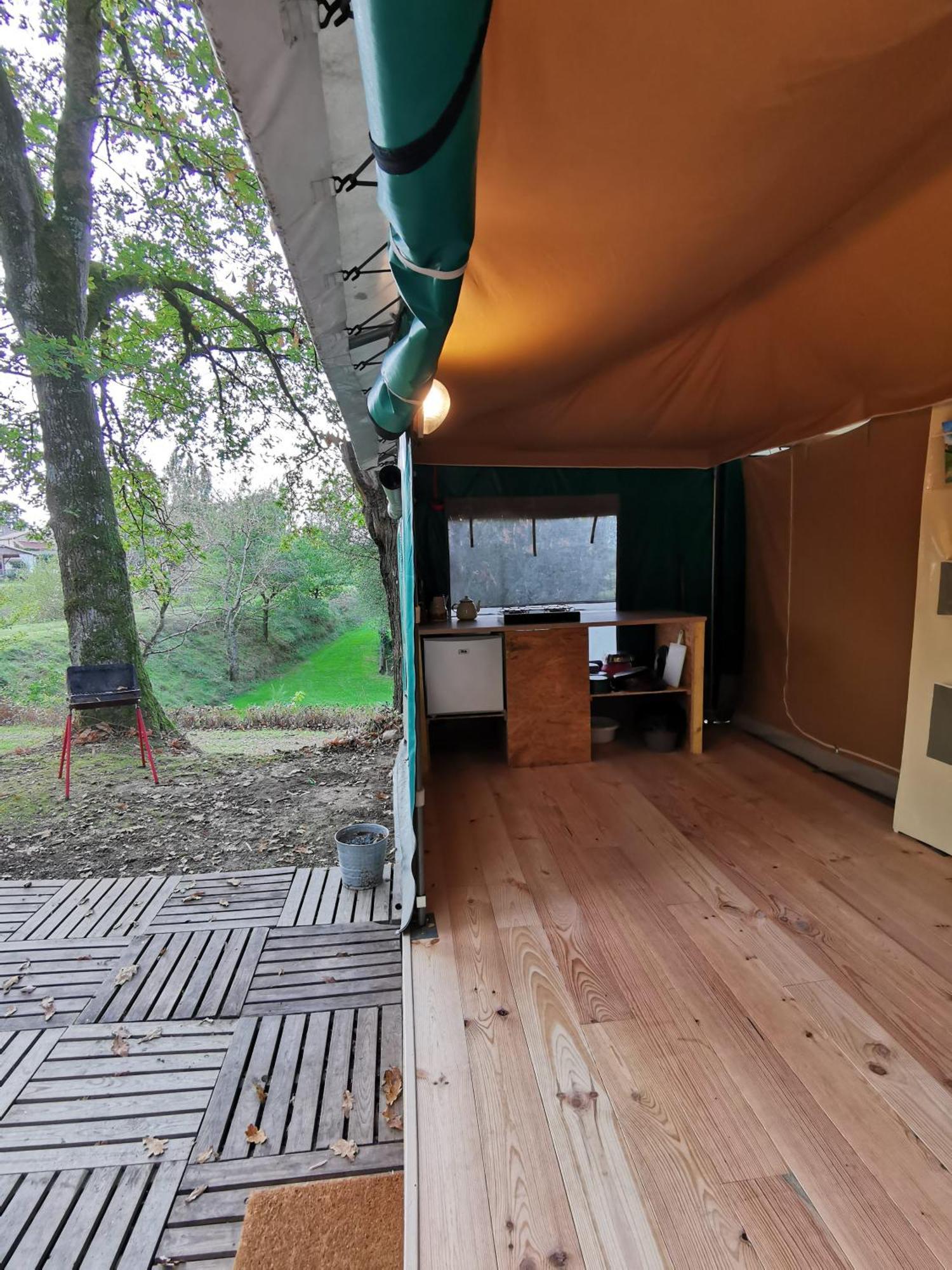 Camping De La Chagnee Saint-Aubin-le-Cloud Szoba fotó